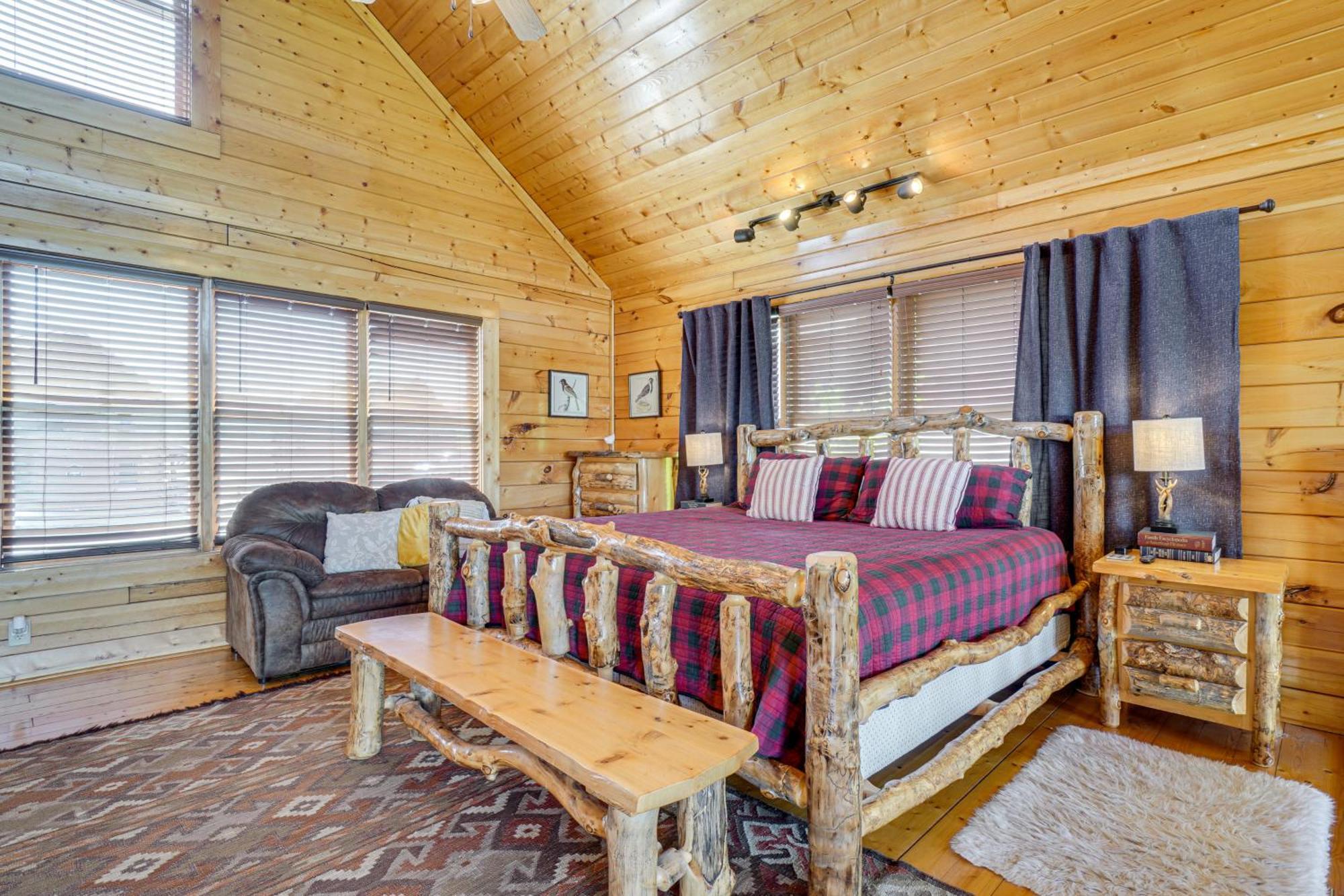 Mountain Dreams Cabin Hot Tub, Sauna And Views! Sevierville Exterior photo